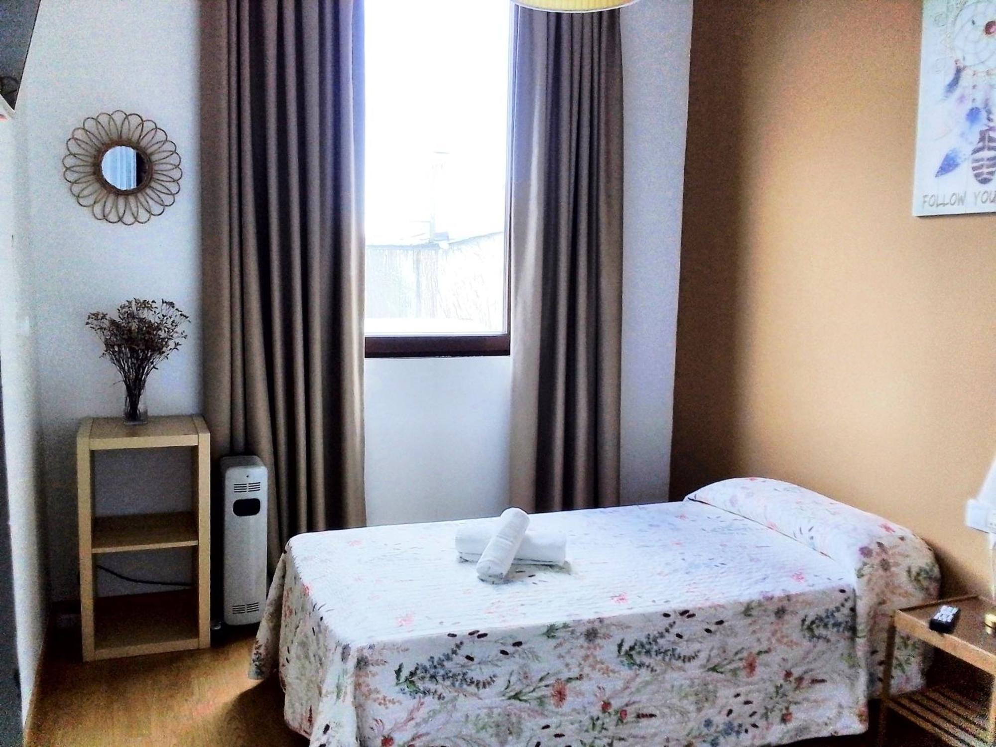 Albergue San Lazaro 萨里亚 外观 照片
